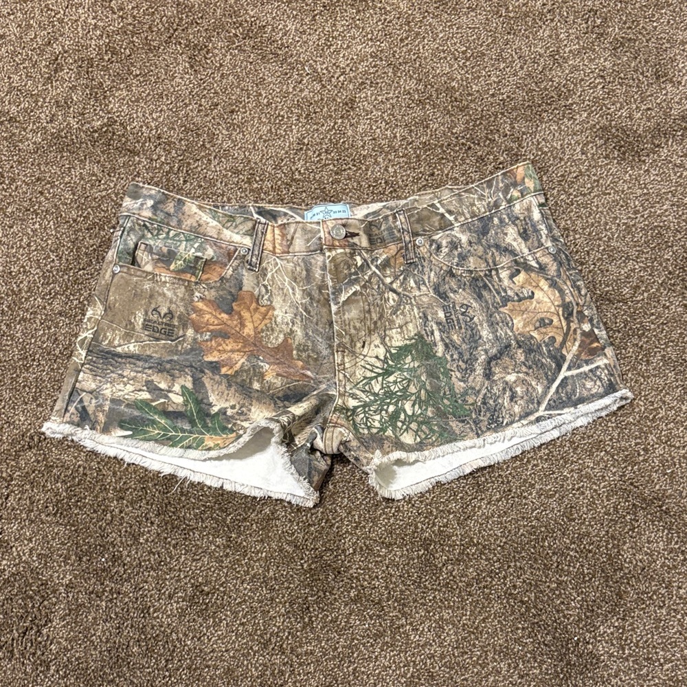 REVICE Camo Print Jean Shorts in Brown Green